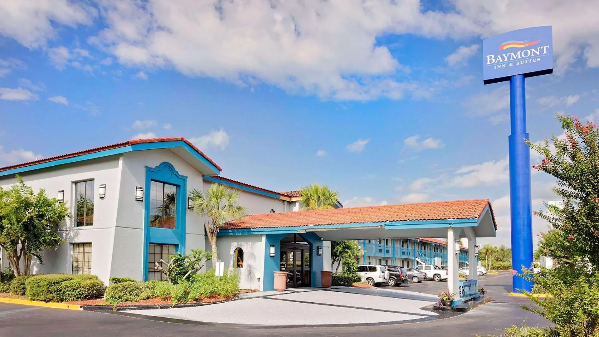 4 Hotels Near Adventure Landing Jacksonville for Couples